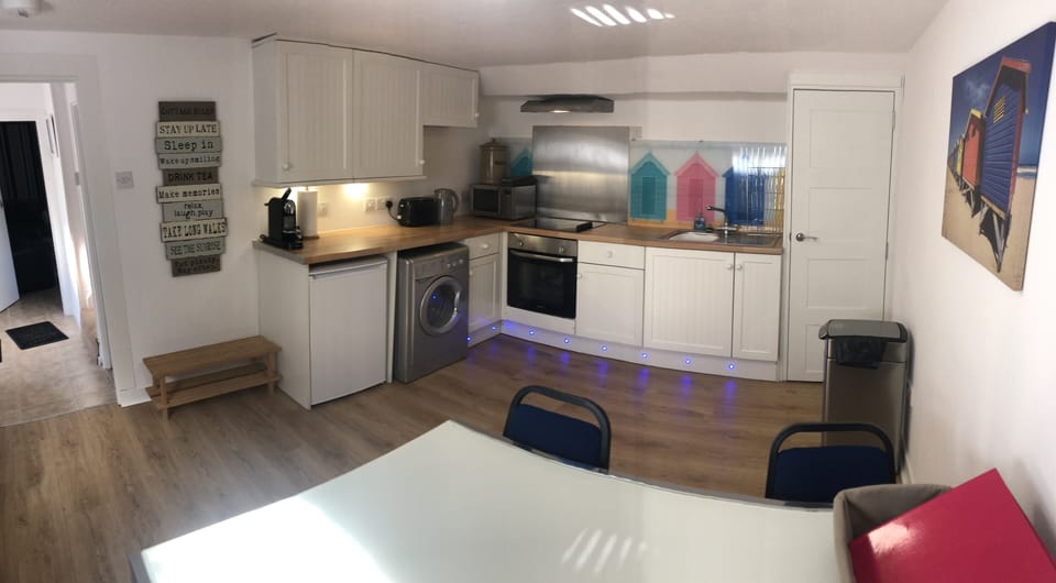 Eating size kitchen.