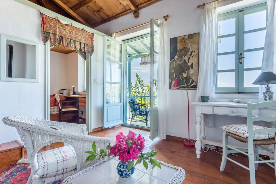 Master bedroom , adjacent office, balcony