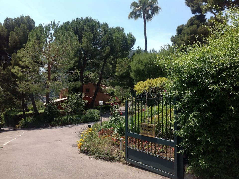 La Petite Reserve