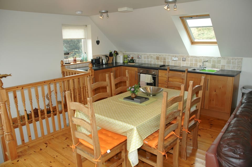 Kitchen/dining