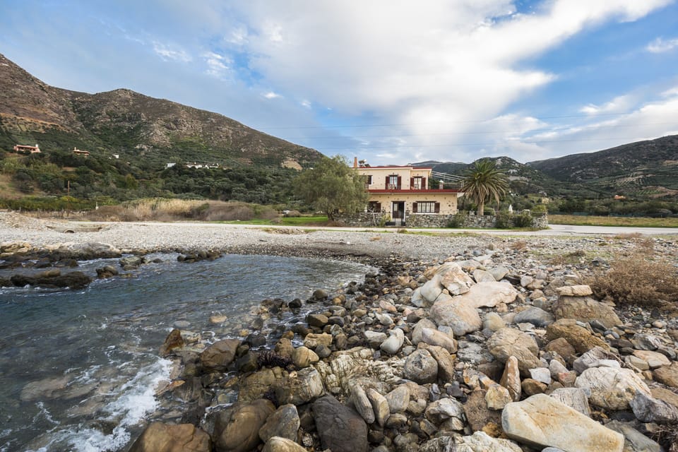 Absolutelly  sea front villa!!!