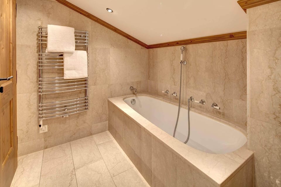 Large family bathroom