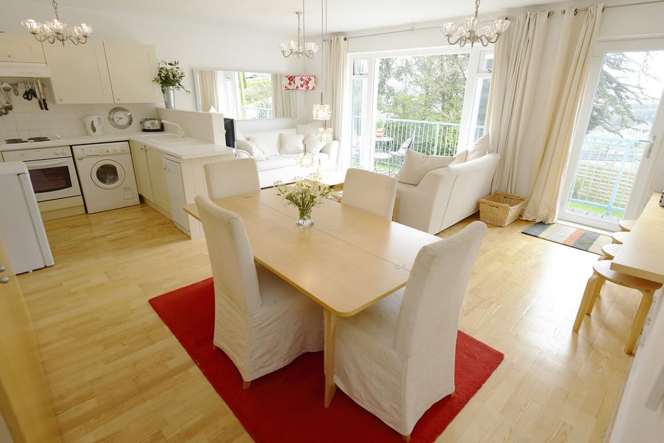 dining/living area