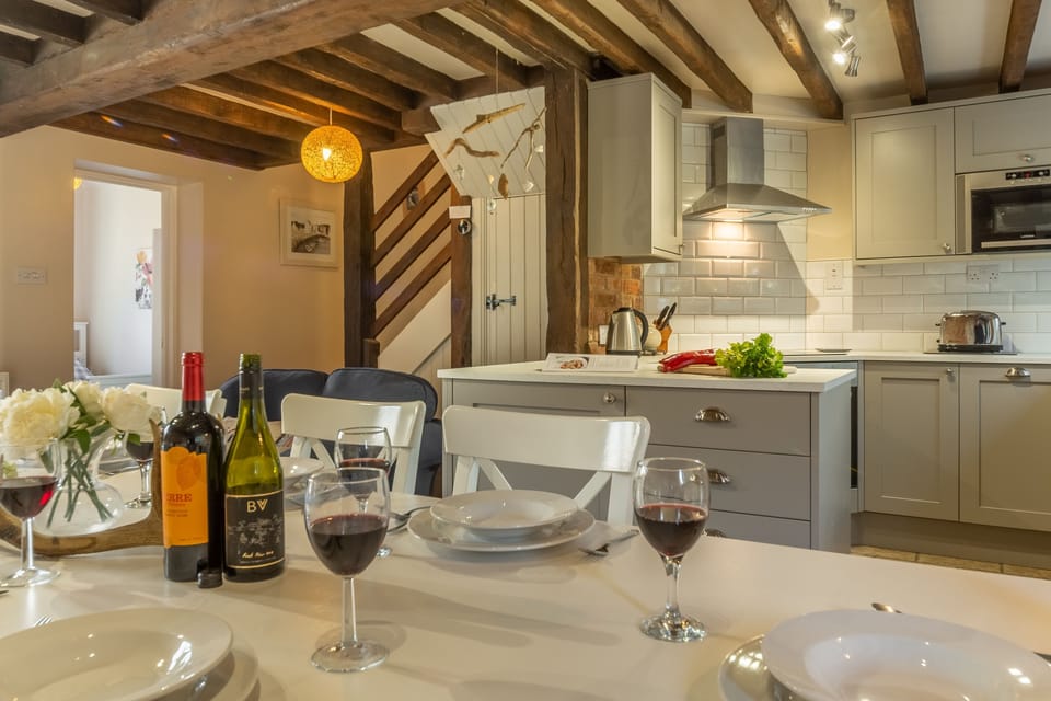 Ground floor: Open plan dining area and kitchen