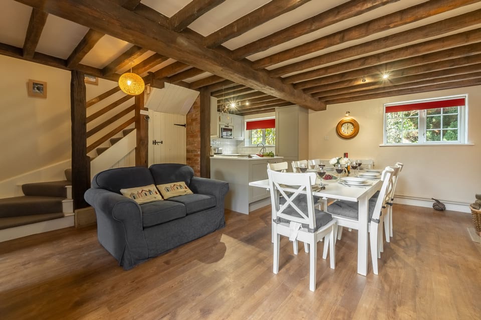Ground floor: open plan dining area and kitchen