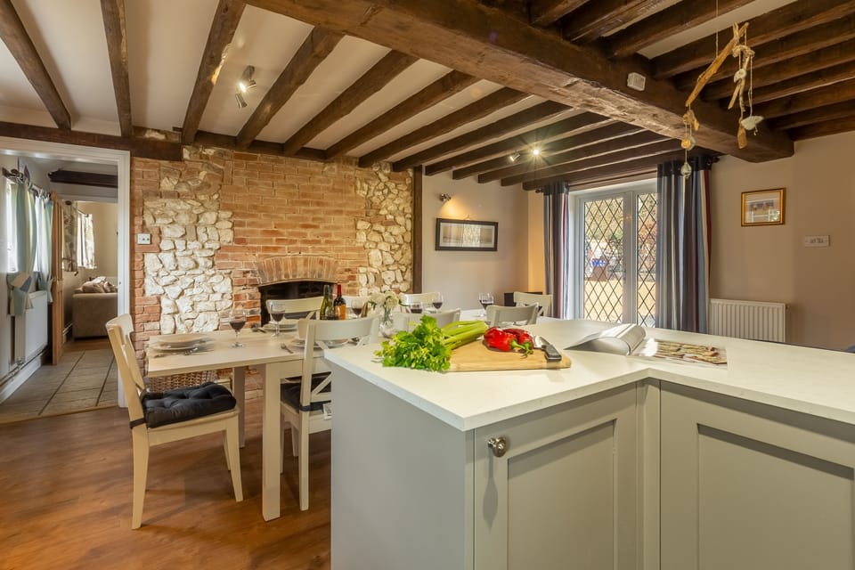 Ground floor: Open plan dining area and kitchen