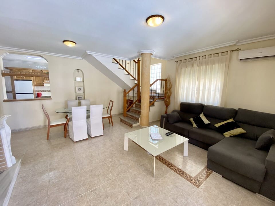 Lounge area with Air con 