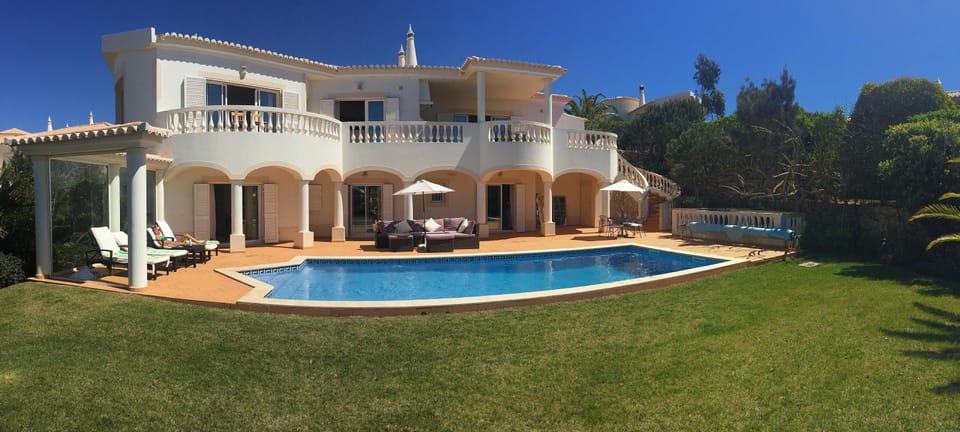 Villa Clovelly