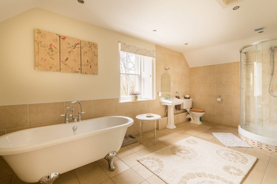 En suite bathroom