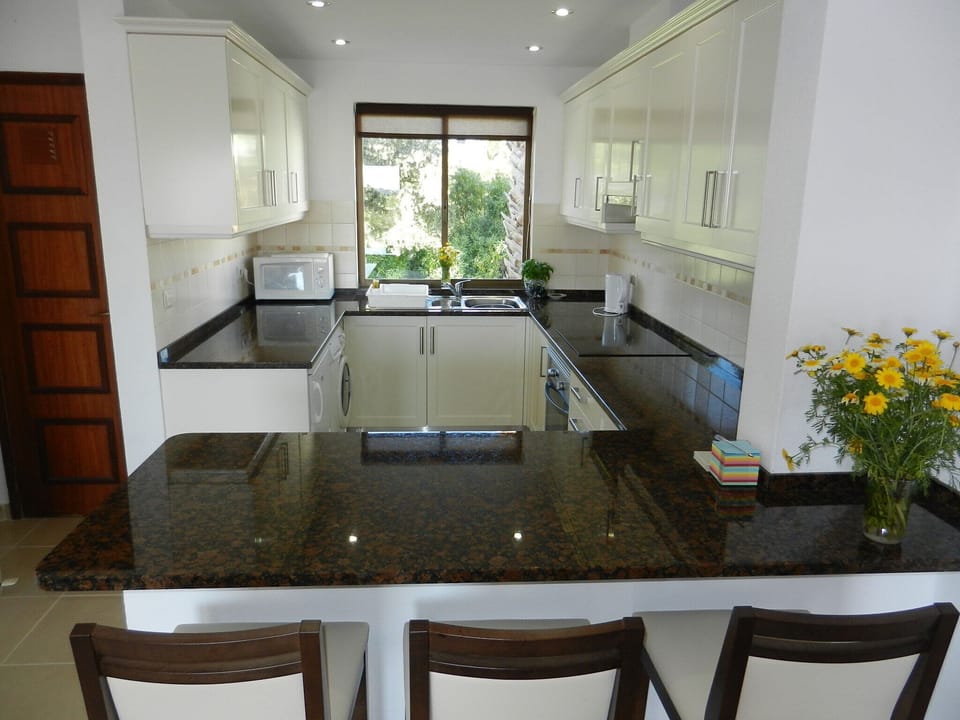 Modern luxury kitchen with granite worktops
