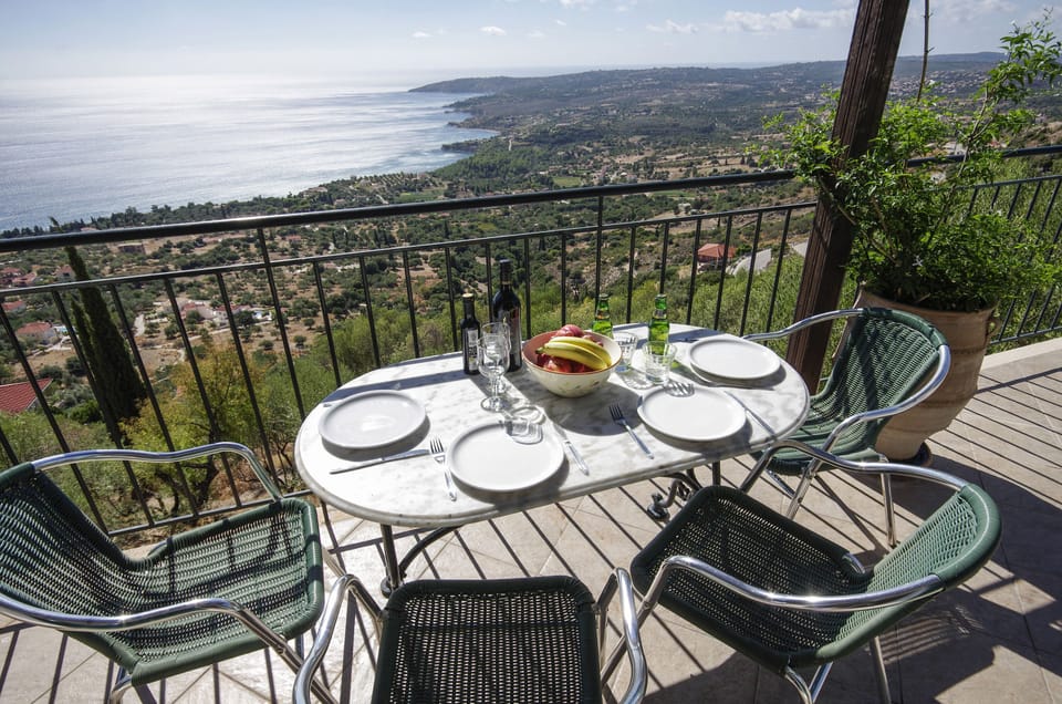 Al fresco dining