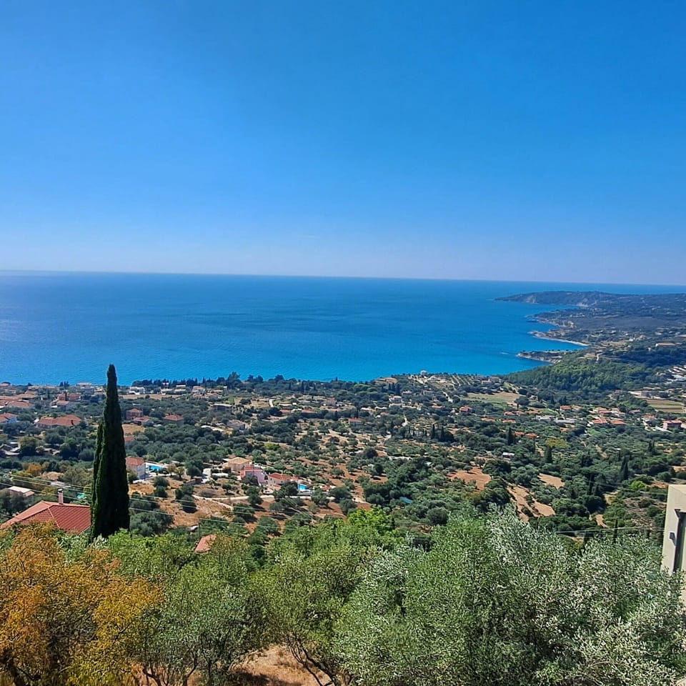Trapaziki Beach