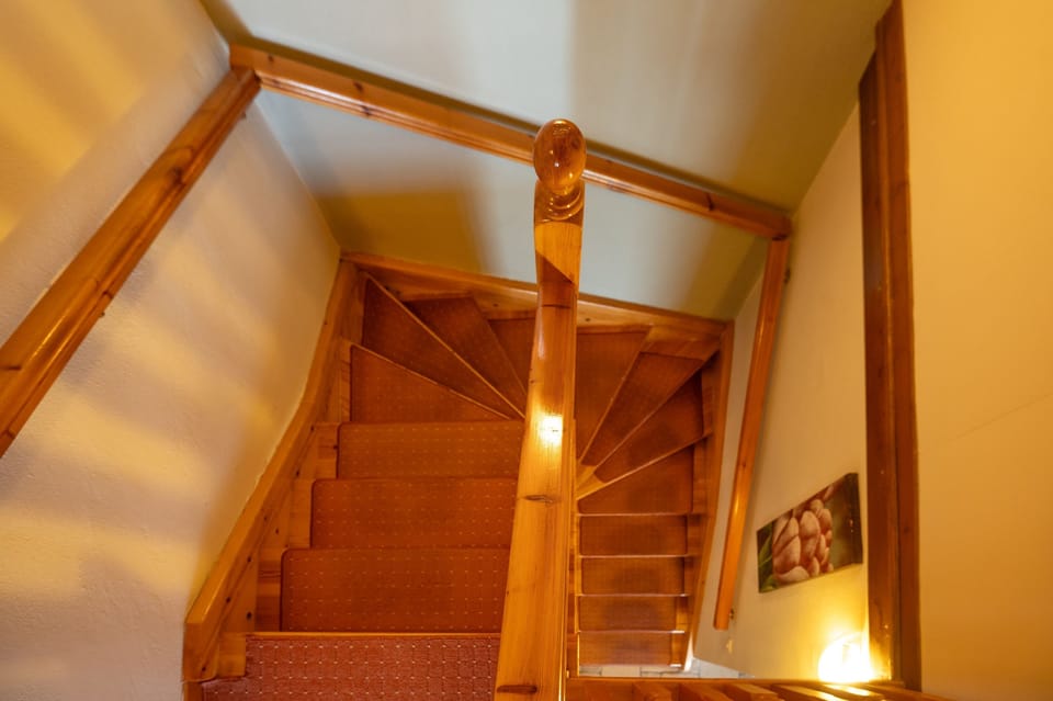 Staircase leads up to the bedrooms