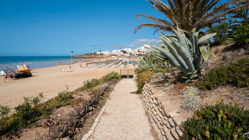 Beach path within the gardens of Casa do Mar