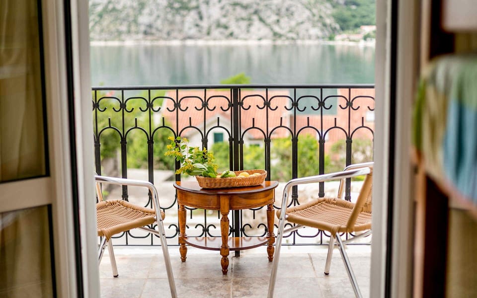 Balconies to all bedrooms