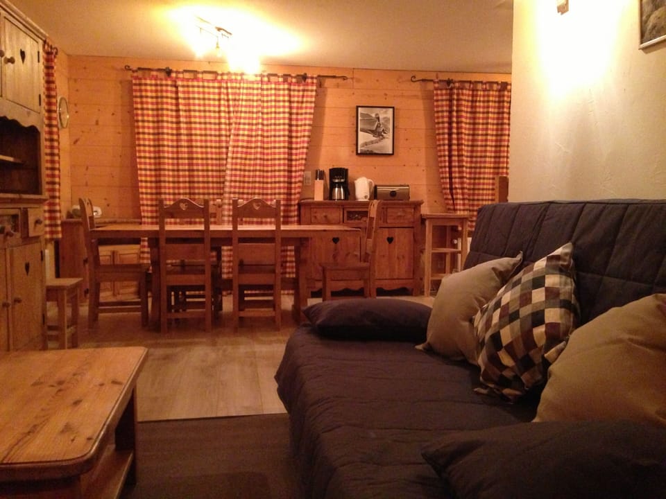 dining and seating area