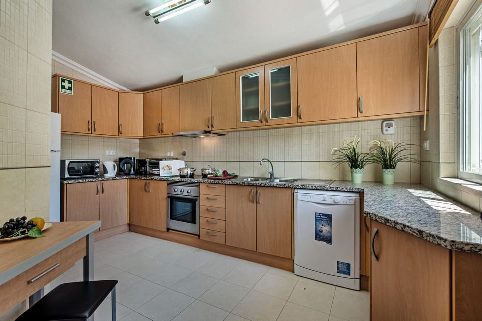 Fully equipped kitchen
