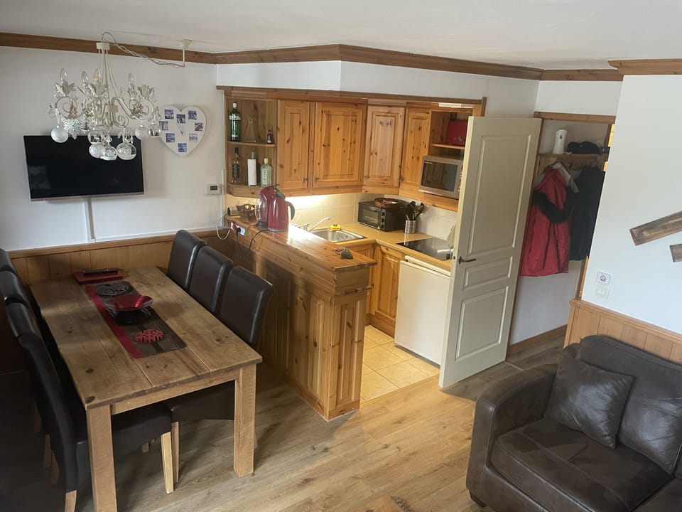 Dining / Kitchen