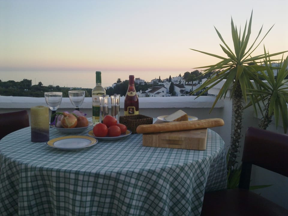 Dining alfresco on the terrace