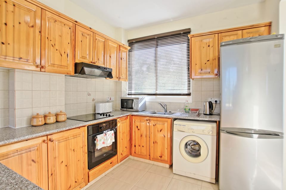 Fully furnished kitchen