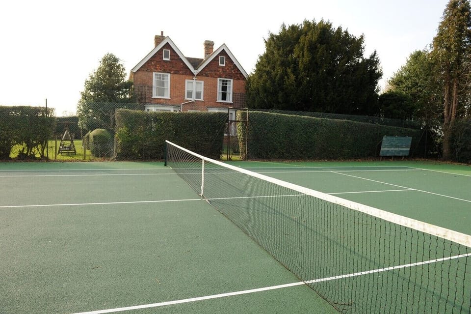 Tennis court