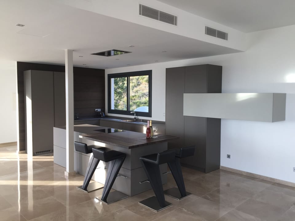 Modern, open plan kitchen