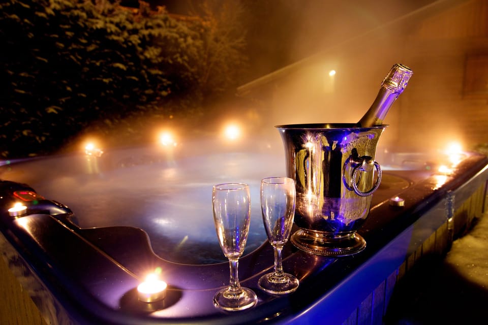 Hot tub champagne