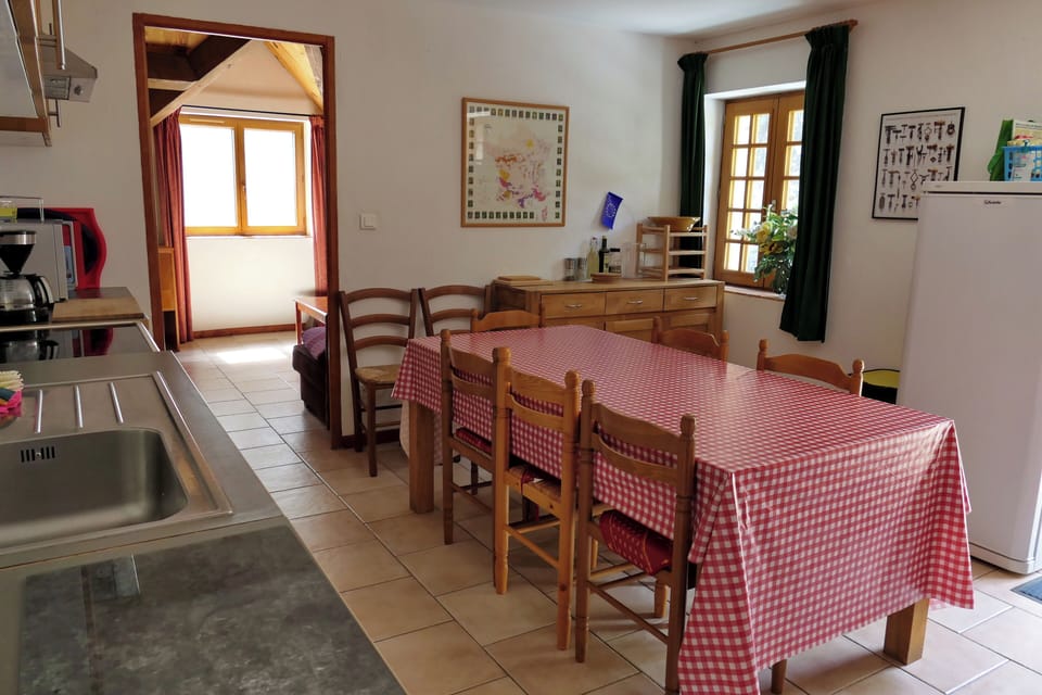 Kitchen / Dining room