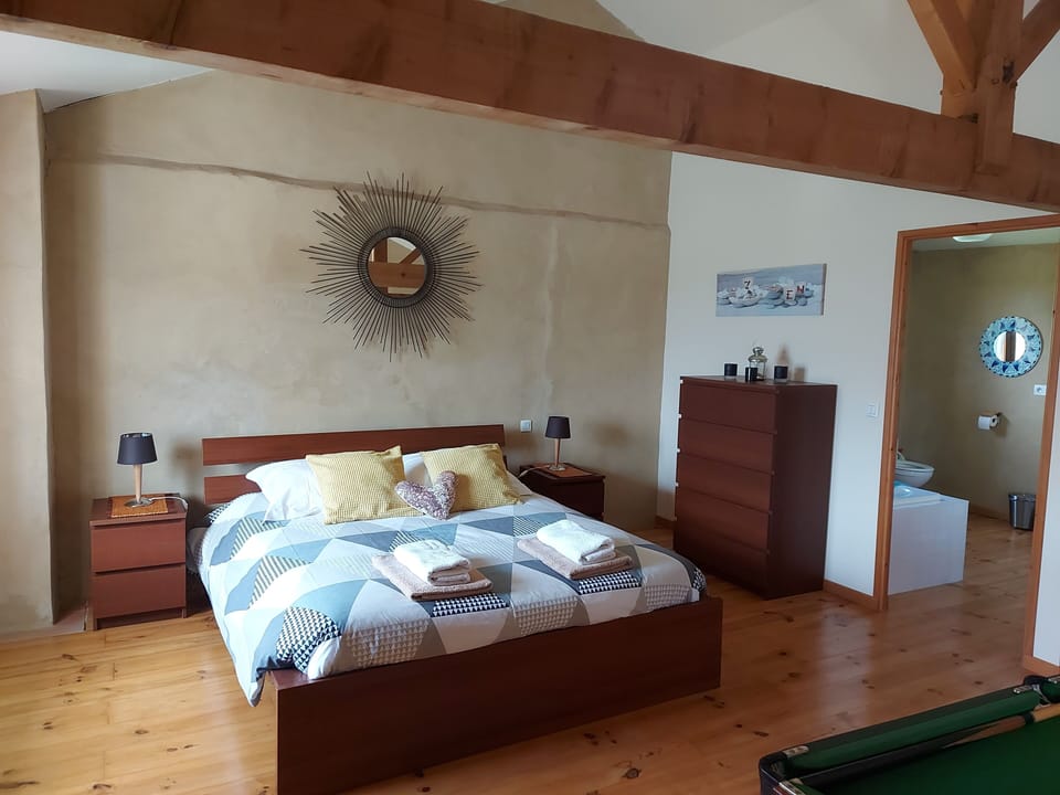 Master bedroom  1st floor