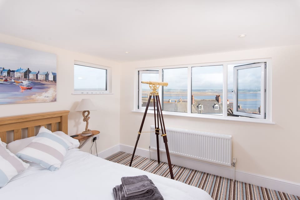 Master Suite - Stunning Views