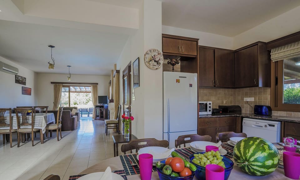 Large Open Plan Living Areas