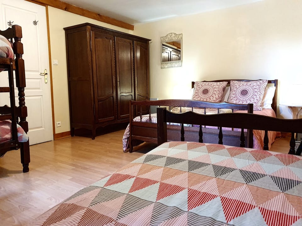 Chambre No 2 / Bedroom No 2