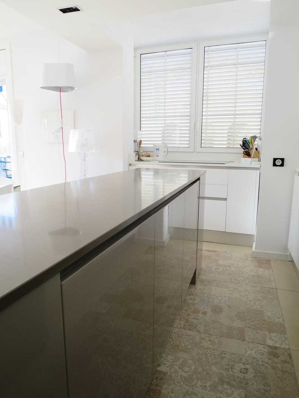 Kitchen island