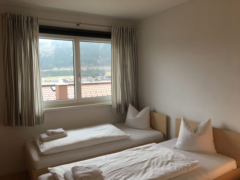Twin Bedroom