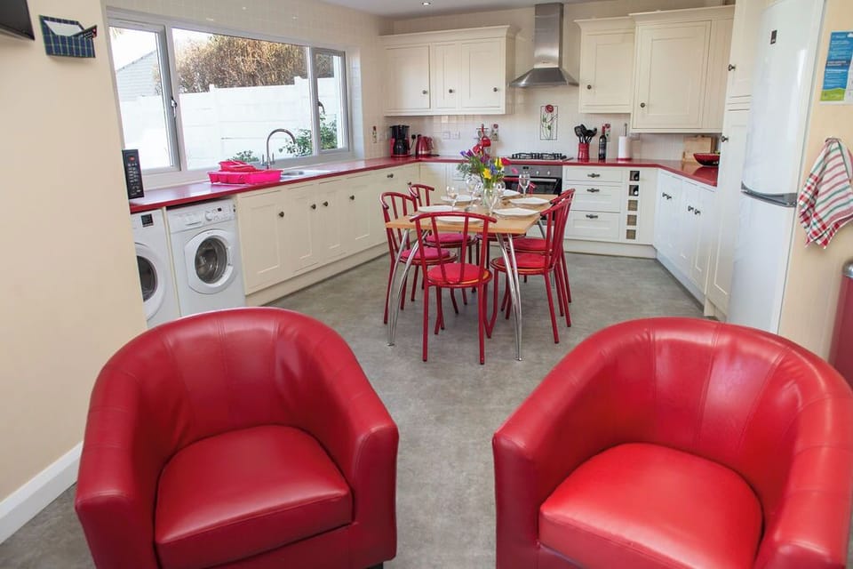 Downstairs lounge and kitchen