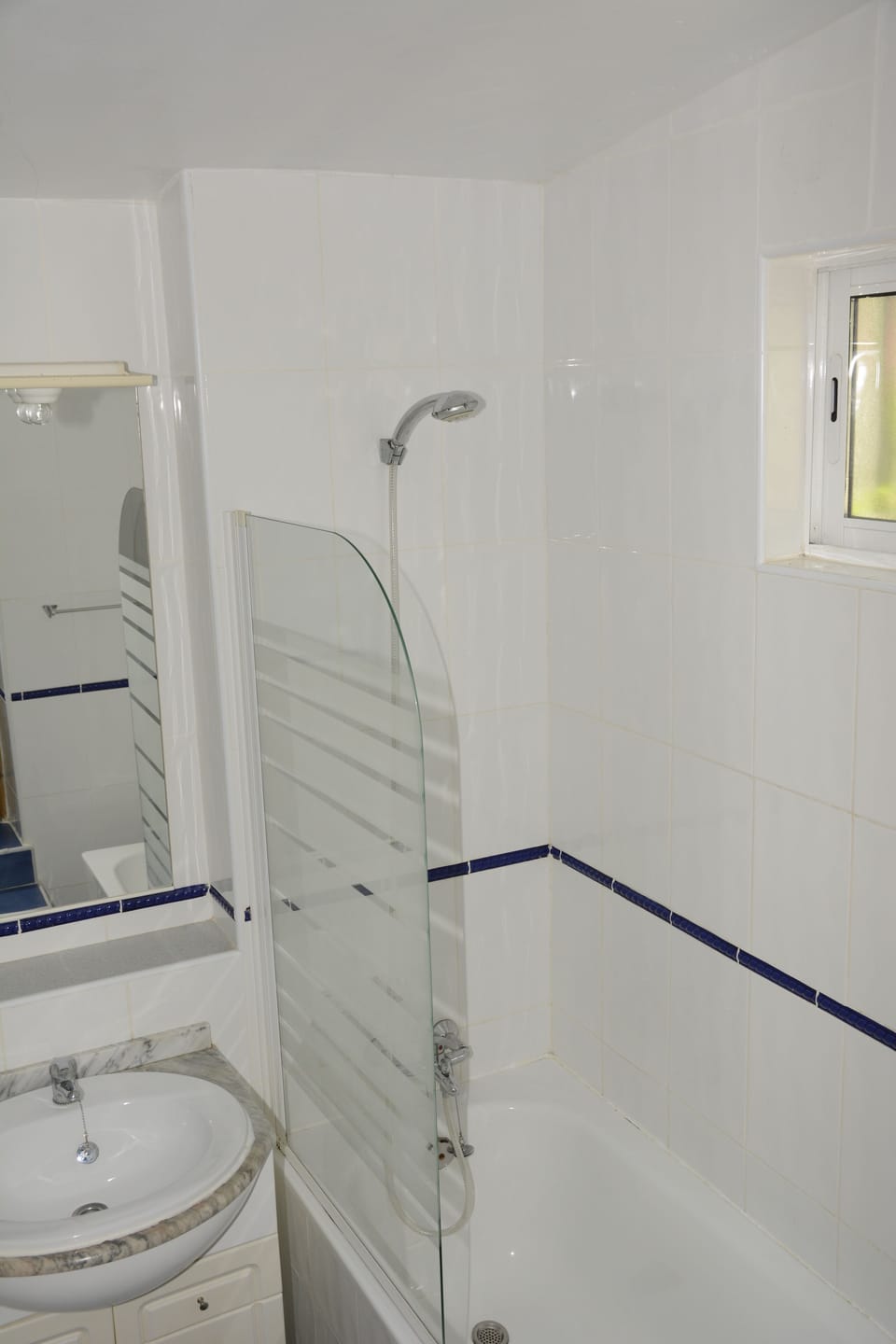 En-suite bathroom