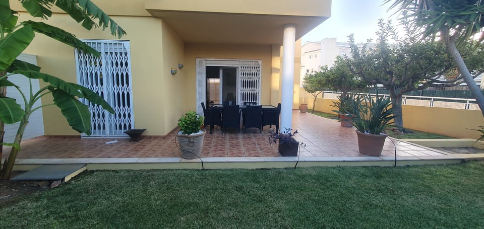 Private Garden and Dining Terrace