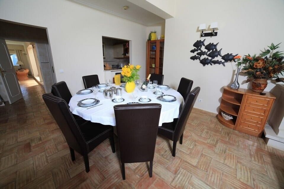 Dinning Table