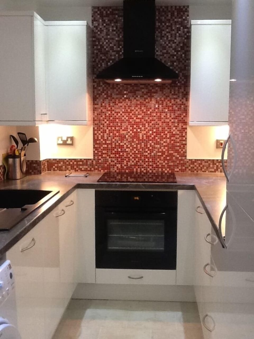 New fully equipped kitchen