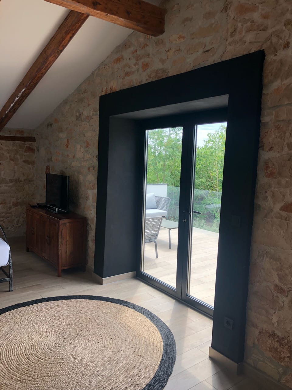 Main bedroom to first floor terrace