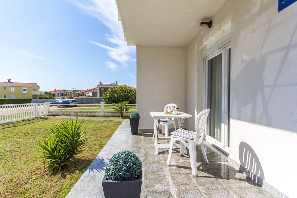 Terrace 2