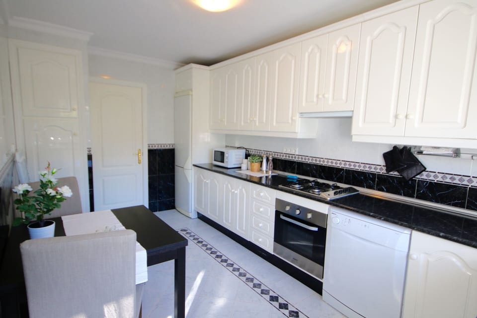 Spacious fully equipped kitchen