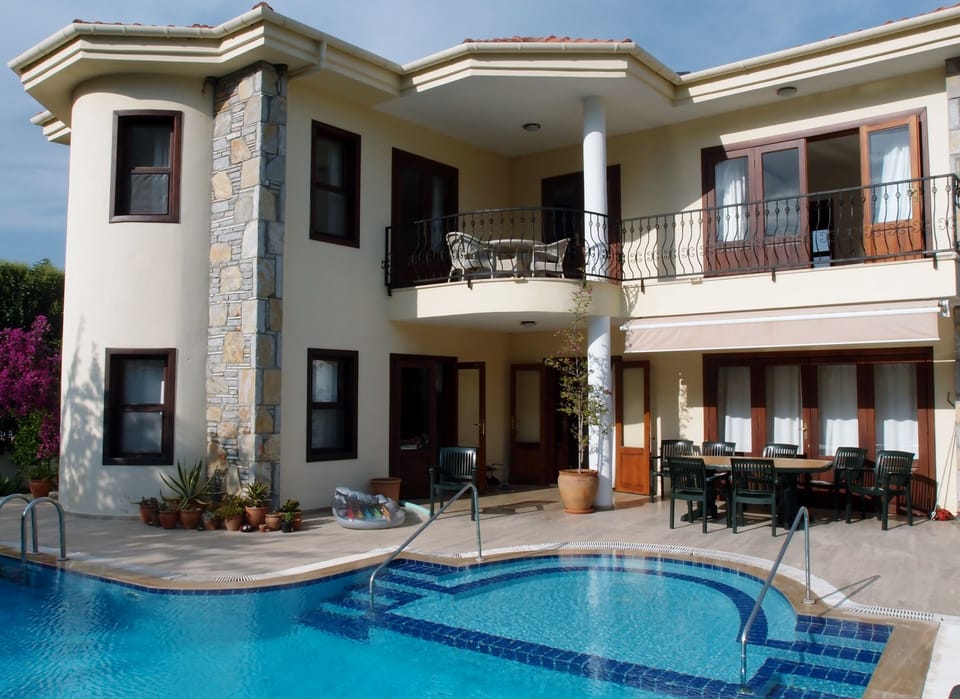 villa front