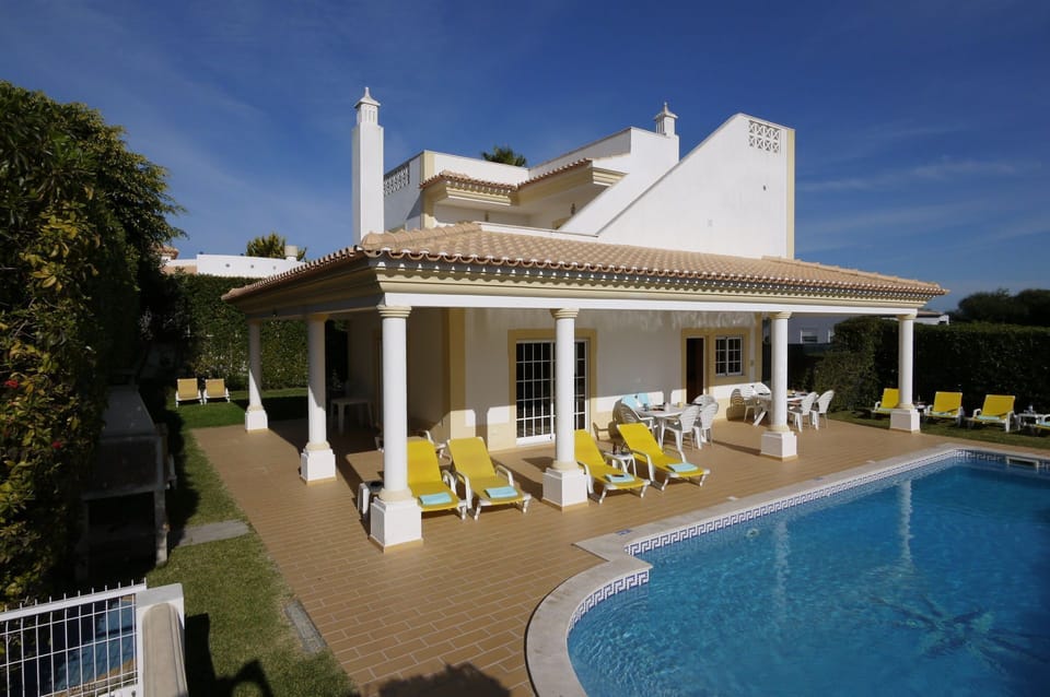 Sunny 9x4.5m south facing  pool, very private sunbathing areas, terrace and sea views.