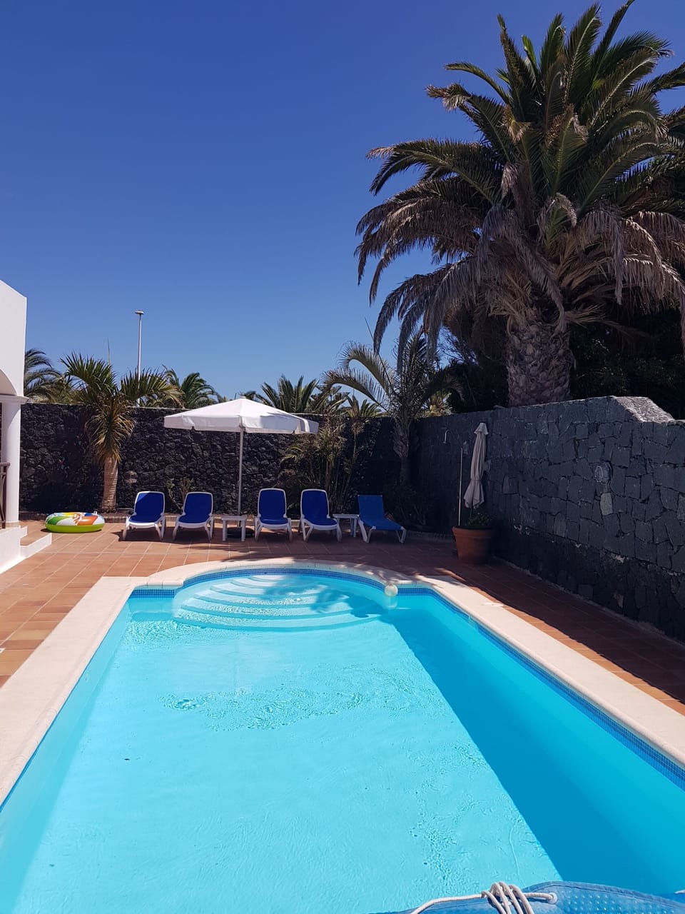 Roman steps down into pool that 28 degrees all year round 