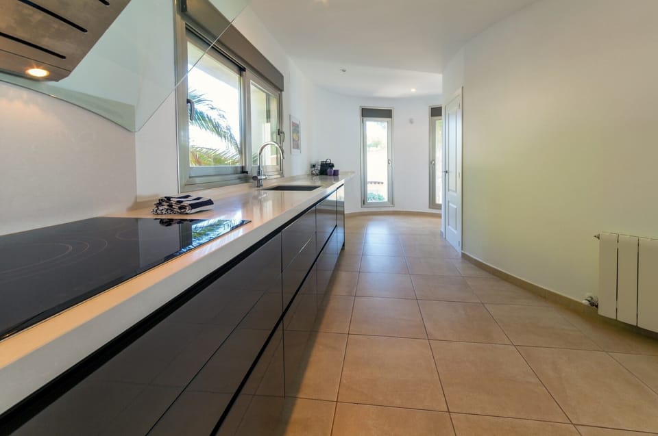 Rosh Kitchen A 