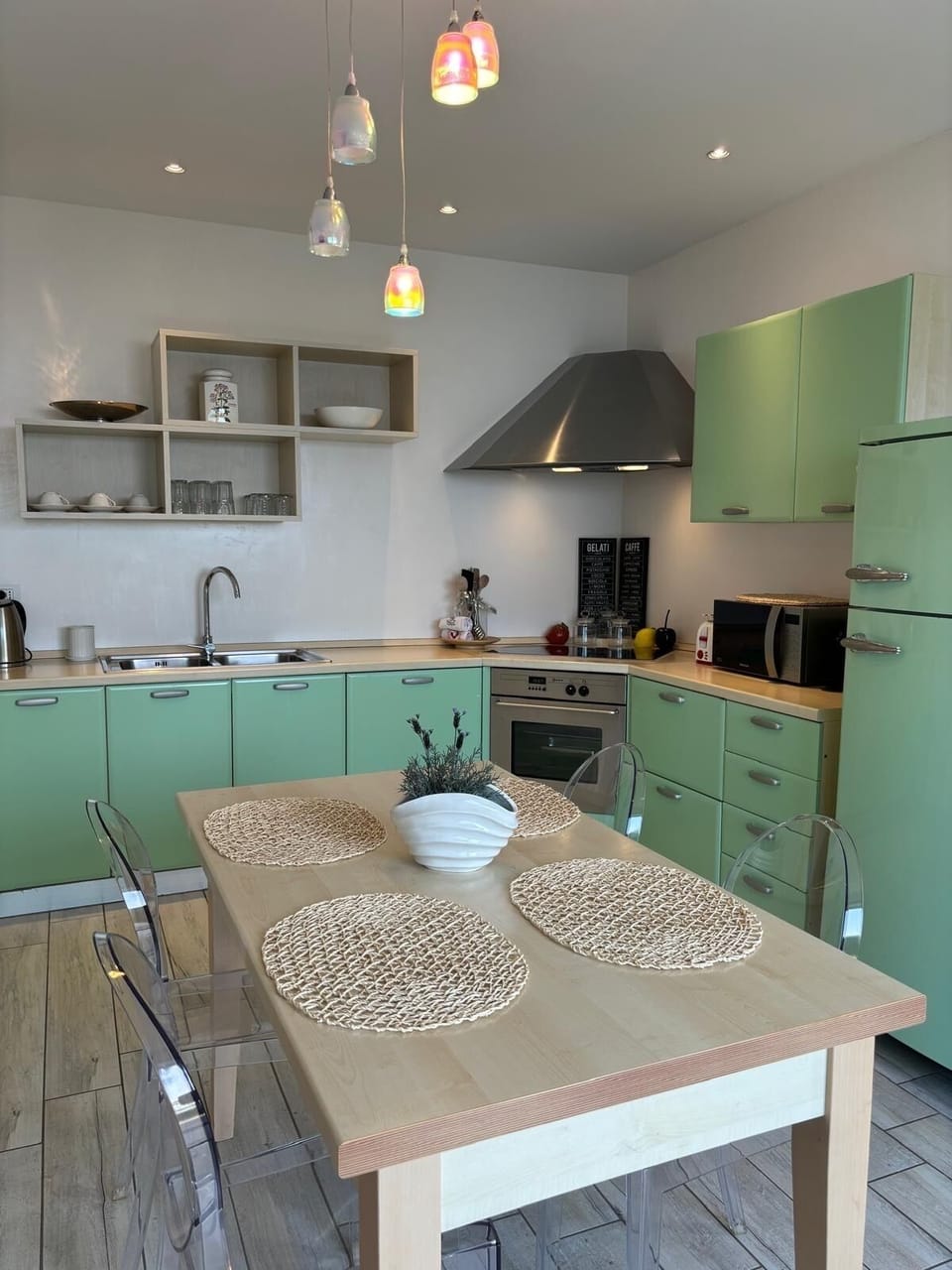 Private kitchen