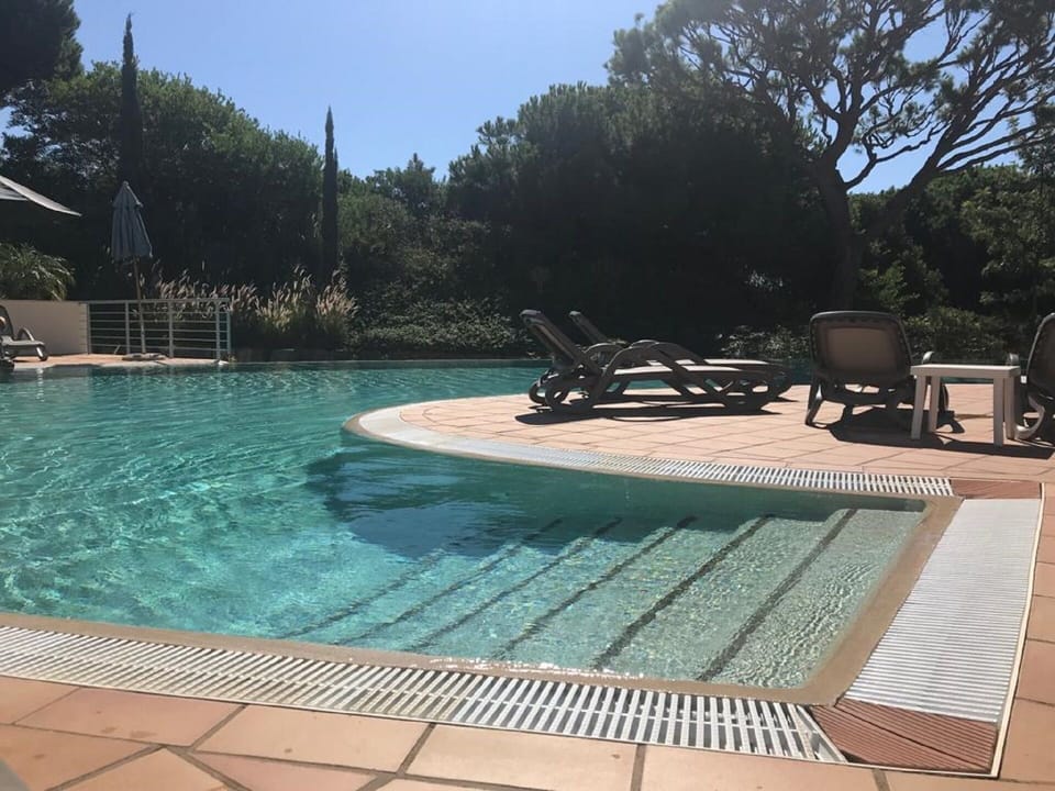 The Pool at Palmyra III