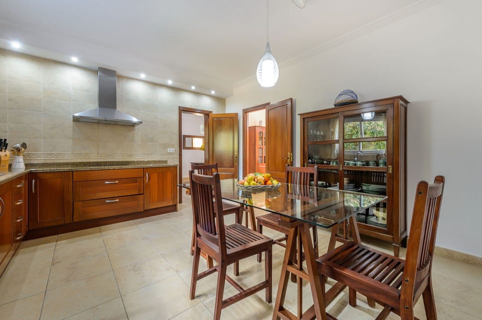 kitchen number on in main house