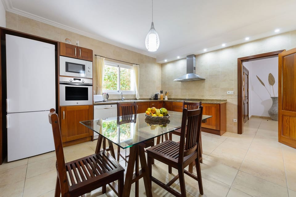 kitchen number on in main house